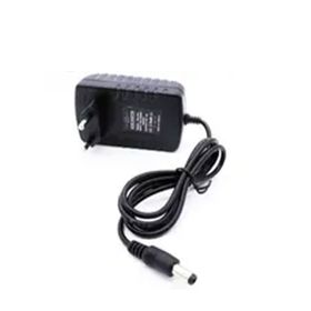 Technomax Tm-2103 5.5*2.5 Uç 12 Volt - 2 Amper Plastik Kasa Priz Tipi Adaptör