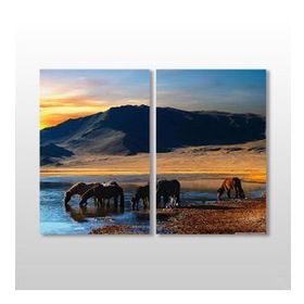 Technopa Atlar ve Göl Manzarası 100x90 cm Kanvas Tablo