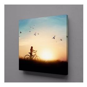 Technopa Bisiklet Süren Kız 25x25 cm Kanvas Tablo