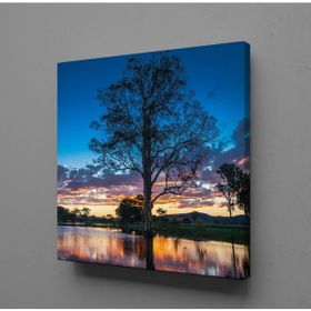 Technopa Göl İçindeki Ağaç 50x50 cm Kanvas Tablo