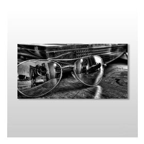 Technopa Gözlük ve Yansıması 120x60 cm Kanvas Tablo