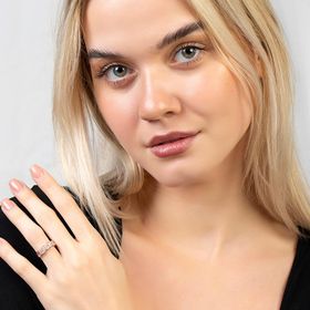 Tesbihane Beyaz Zirkon Taşlı Asimetrik Tasarım Rose Renk Free Size 925 Ayar Gümüş Kadın Yüzük