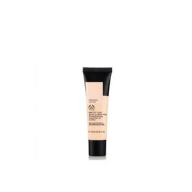 The Body Shop Matte Clay F10 Peruvian Lily 30 ml Fondöten