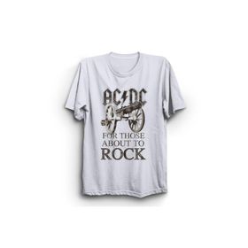The Fame For Those About To Rock Metal Müzik Grubu Beyaz Kadın T-shirt