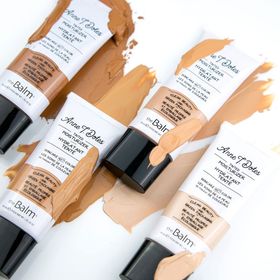 theBalm Anne T. Dotes Lighter Nemlendirici Fondöten