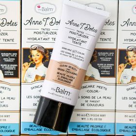 theBalm Anne T. Dotes Lighter Nemlendirici Fondöten