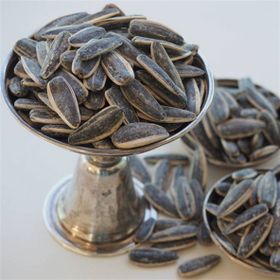 Ticaret Denizi 500 gr Dakota İri Boy Elek Üstü İnegöl Yerli Kavrulmuş Tuzsuz Siyah Ay Çekirdeği