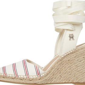 Tommy Hilfiger Closed Toe Shirting Wedge Kadın Sandalet