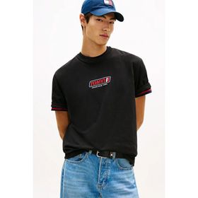 Tommy Jeans DM0DM22546 Erkek Tişört