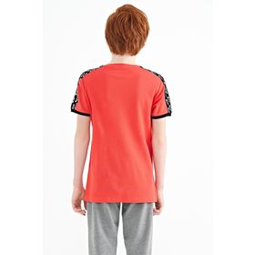 Tommy Life 11121 Coral Omuz Baskı Detaylı Standart Kalıp O Yaka Erkek Çocuk T-Shirt