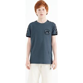 Tommy Life 11121 Orman Yeşili Omuz Baskı Detaylı Standart Kalıp O Yaka Erkek Çocuk T-Shirt