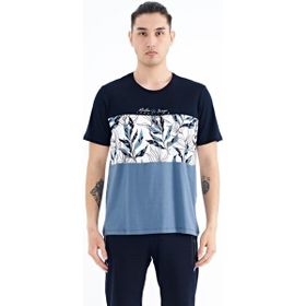 Tommy Life 88177 Lacivert Renk Geçişli Baskı Detaylı O Yaka Standart Kalıp Erkek T-shirt