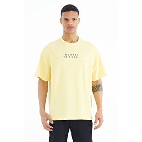 Tommy Life 88178 Sarı Yazı Nakışlı Oversize O Yaka Erkek T-shirt