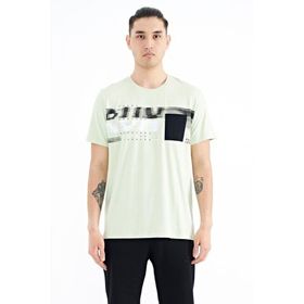 Tommy Life 88200 Açık Yeşil Ön Cep Detaylı Baskılı Standart Kalıp Erkek T-shirt