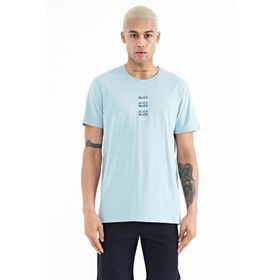 Tommy Life 88227 Açık Mavi Minimal Yazı Baskılı O Yaka Standart Kalıp Erkek T-shirt