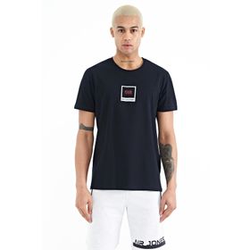 Tommy Life 88230 Lacivert Minimal Basklı Detaylı O Yaka Standart Kalıp Erkek T-Shirt