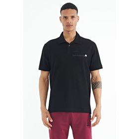 Tommy Life 88236 Siyah Yazı Baskılı Standart Form Polo Yaka Erkek T-shirt