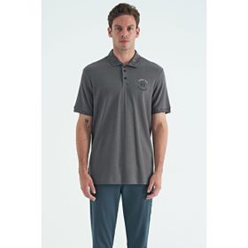 Tommy Life 88239 Koyu Gri Yazı Nakışlı Baskı Detaylı Standart Kalıp Polo Yaka Erkek T-Shirt