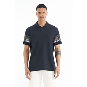 Tommy Life 88240 Lacivert Kol Baskı Detaylı Polo Yaka Standart Form Erkek T-Shirt