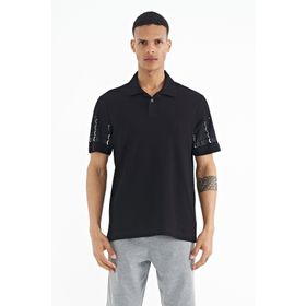 Tommy Life 88240 Siyah Kol Baskı Detaylı Polo Yaka Standart Form Erkek T-shirt