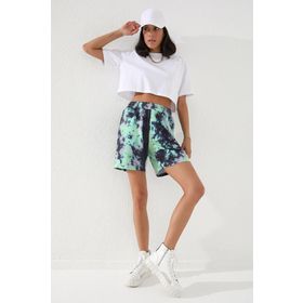 Tommy Life 91005 Yeşil Kadın Batik Desenli Bağcıklı Cepli Rahat Form Bermuda Şort