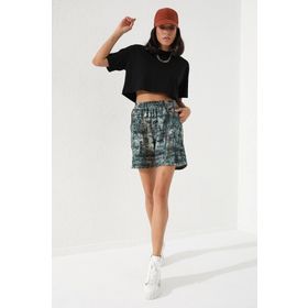 Tommy Life 91006 Haki Yazı Baskılı Batik Desenli Bağcıklı Rahat Form Bermuda Kadın Şort