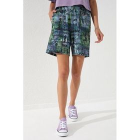 Tommy Life 91006 Yeşil Yazı Baskılı Batik Desenli Bağcıklı Rahat Form Bermuda Kadın Şort