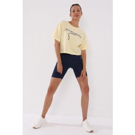 Tommy Life 97135 Açık Sarı Yazı Baskılı Kısa Oversize O Yaka Kadın T-shirt