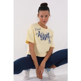Tommy Life 97136 Açık Sarı Asimetrik Yazı Baskılı Oversize O Yaka Kadın T-shirt