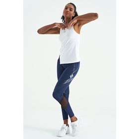 Tommy Life 97256 Beyaz Yırtmaç Detaylı O Yaka Sıfır Kollu Standart Kalıp Kadın Spor Atlet