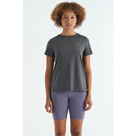 Tommy Life 97267 Koyu Gri Sırt Yırtmaç Detaylı O Yaka Kısa Kollu Standart Kalıp Kadın T-Shirt