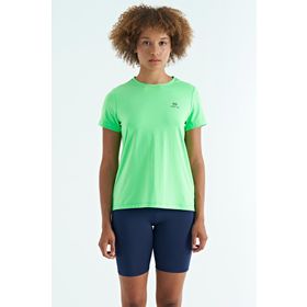 Tommy Life 97267 Neon Yeşil Sırt Yırtmaç Detaylı O Yaka Kısa Kollu Standart Kalıp Kadın T-Shirt