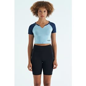 Tommy Life 97270 Açık Mavi Renk Bloklu Logo Baskılı O Yaka Dar Kalıp Kadın Crop T-Shirt
