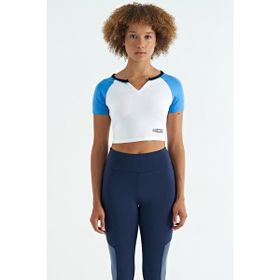 Tommy Life 97270 Beyaz Renk Bloklu Logo Baskılı O Yaka Dar Kalıp Kadın Crop T-Shirt
