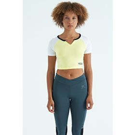 Tommy Life 97270 Limon Renk Bloklu Logo Baskılı O Yaka Dar Kalıp Kadın Crop T-Shirt