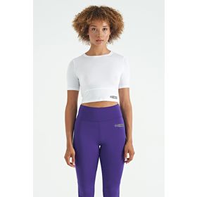 Tommylife 97265 Beyaz Sırt Dekolteli Standart Kalıp O Yaka Kadın Crop T-Shirt