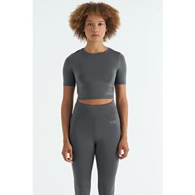 Tommylife 97265 Koyu Gri Sırt Dekolteli Standart Kalıp O Yaka Crop Kadın T-Shirt