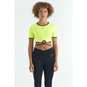 Tommylife 97266 Neon Sarı Bel Bağlama Detaylı O Yaka Standart Kalıp Dalgıç Kumaş Crop Kadın T-Shirt