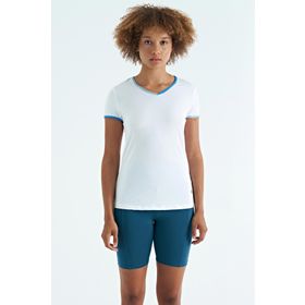 Tommylife 97268 Beyaz V Yaka Standart Kalıp Kısa Kol Kadın Spor T-shirt