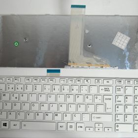 Toshiba Satellite S55-A5292NR Klavye