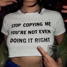Touz Moda Stop Copying Me Baskılı Beyaz Crop Kadın T-Shirt