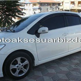 Toyota Auris 2007-2012 Arası 4 lü Mügen Cam Rüzgarlığı
