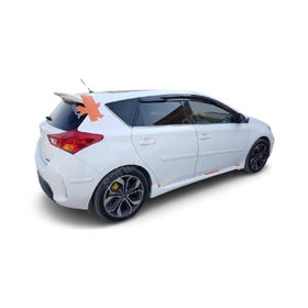 Toyota Auris Plastik Yan Marşpiyel