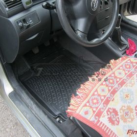 Toyota Corolla 2002-2006 3D Havuzlu Paspas