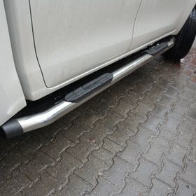 Toyota Hilux 2015 ve Sonrası Krom Yan Basamak