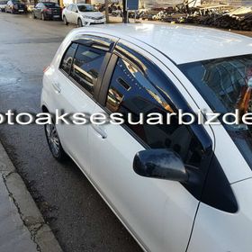 Toyota Yaris 2006-2012 Mugen Cam Rüzgarlığı
