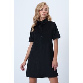Trend Alaçatı Stili ALC-X14536 Siyah Polo Yaka Yarım Pat Düğmeli Dokulu Kadife Mini Elbise