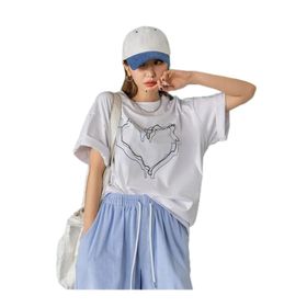 Trendseninle Çizgili Figür Kalp Beyaz Have A Holiday Baskılı Açık Beyaz Kadın T-shirt