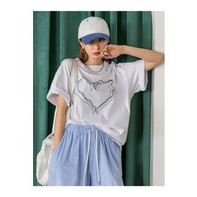 Trendseninle Çizgili Figür Kalp Beyaz Have A Holiday Baskılı Açık Beyaz Kadın T-shirt