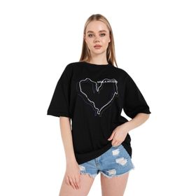 Trendseninle Çizgili Figür Kalp Have A Holiday Baskılı Siyah Kadın T-shirt